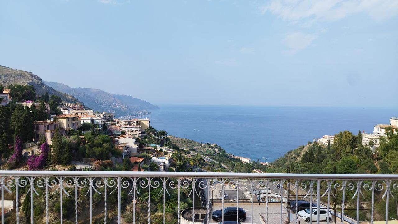 Casa Carmela Panoramic Center Apartment Taormina Exterior photo